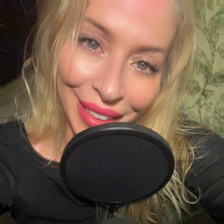 Voice artist - Mymi M.